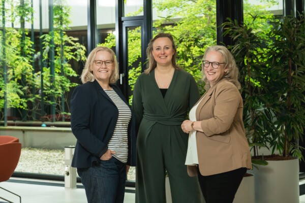 Foto van Joukje, Hanneke en Catelijne